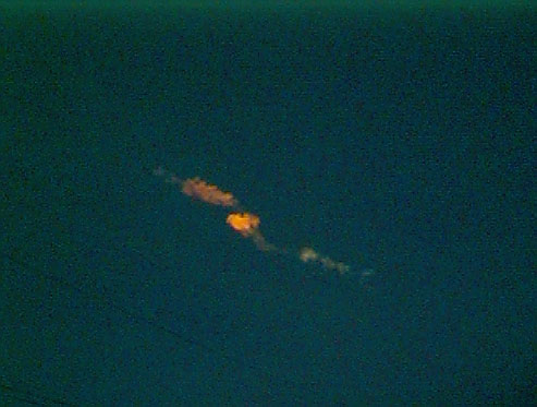 2nd photo of the fireball contrail by Ewald Lemke taken from Atlin, BC.