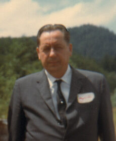 wayne_aho.jpg (10960 bytes)